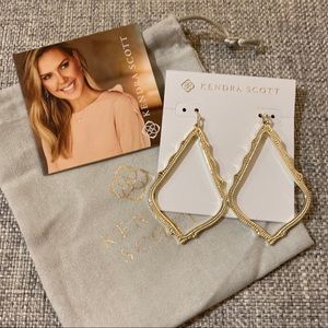 Kendra Scott Sophee Earrings in Gold